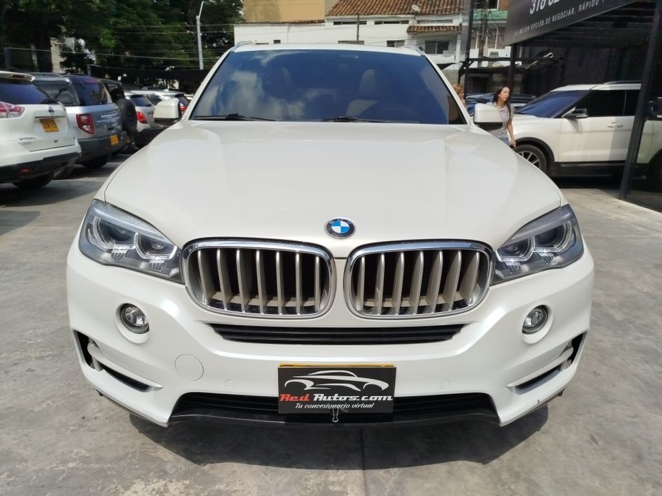 BMW X5 XDRIVE50I TP 4400CC T V8 2016