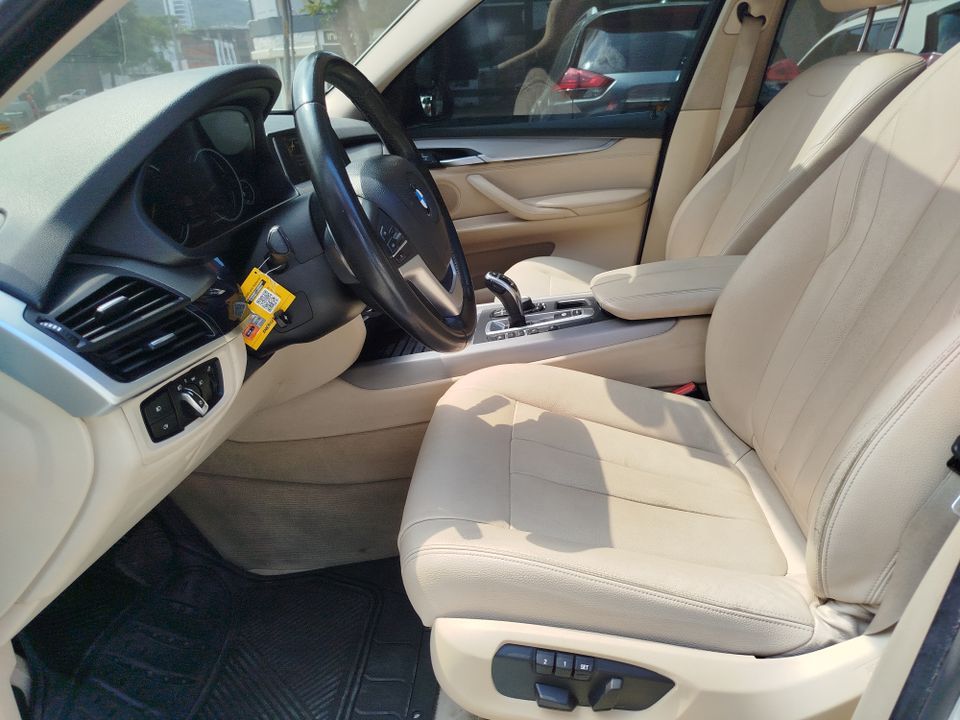 BMW X5 XDRIVE50I TP 4400CC T V8 2016