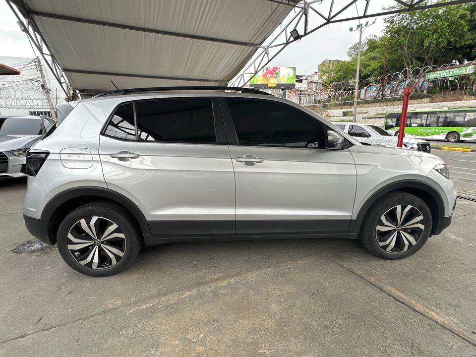 VOLKSWAGEN T-CROSS TRENDLINE ST TP 1000CC T 6AB ABS R17 2022