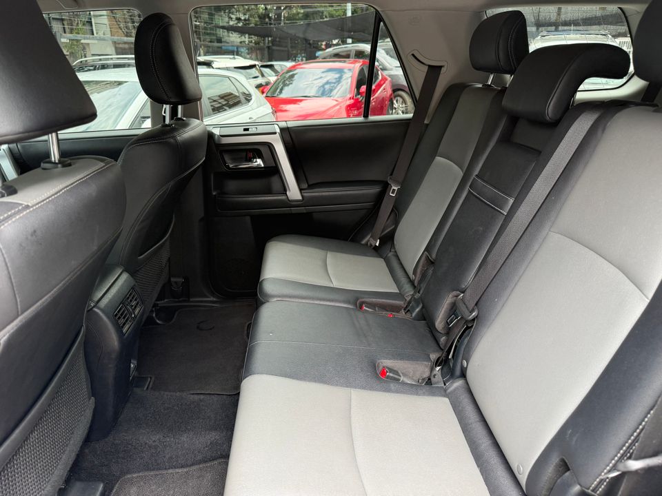 TOYOTA 4RUNNER SR5 TP 4000CC 6AB 2022