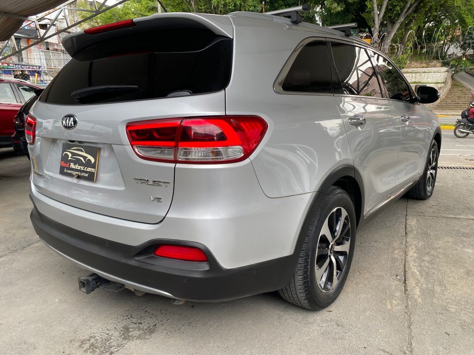 KIA SORENTO TRUST 3.3 TP 3300CC 2016