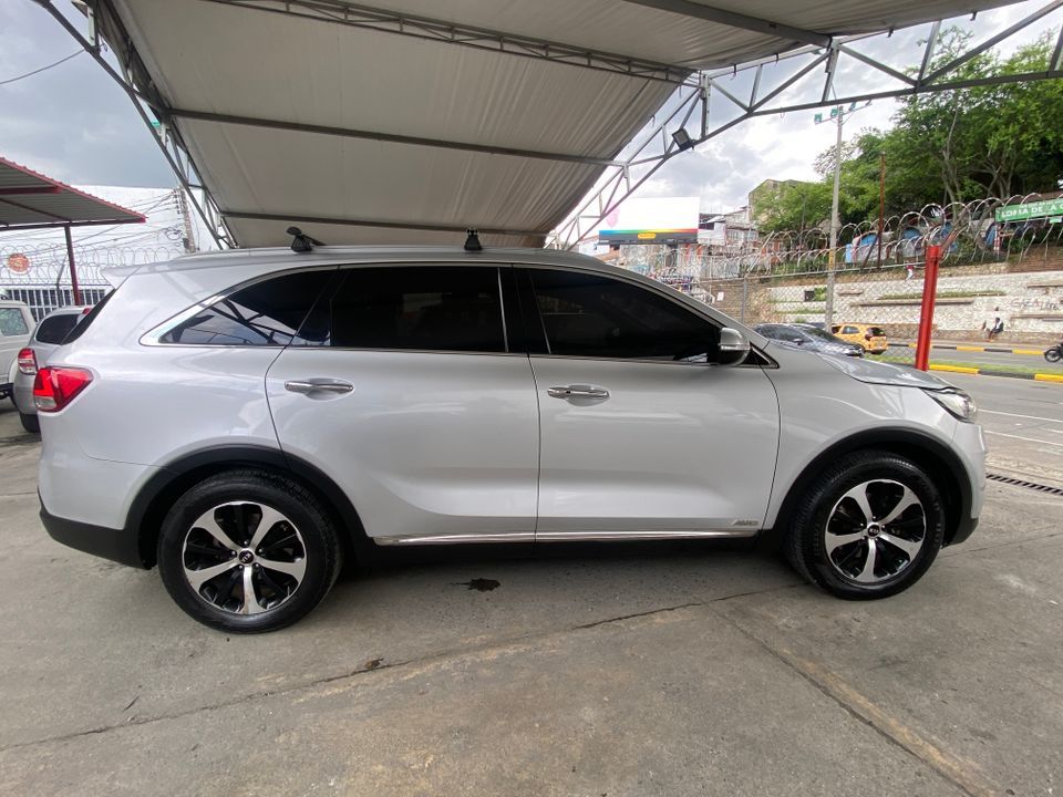 KIA SORENTO TRUST 3.3 TP 3300CC 2016
