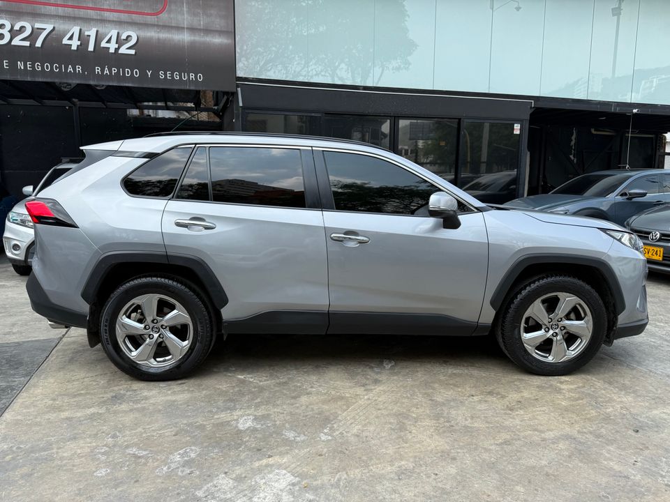 TOYOTA RAV4 XROAD TP 2500CC 4X4 7AB CT TC 2020